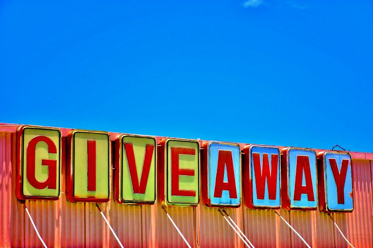 Win a $699 Ticket to the Hypergrowth conference 2018