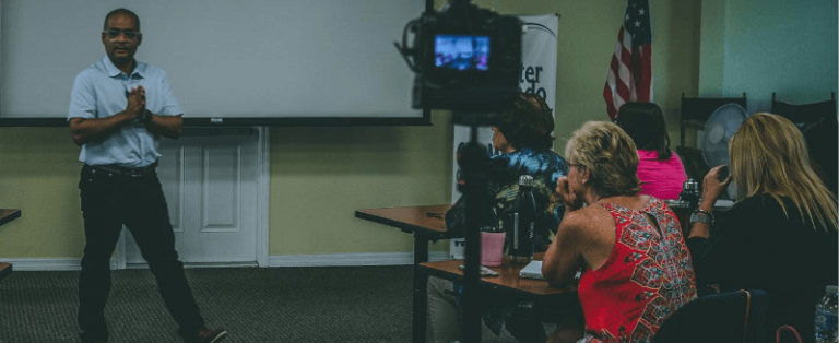 How to handle social media comments the right way